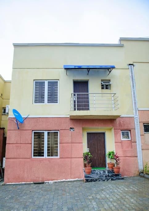 Cc & Cg Homes Luxury 4-Beds Apart Abuja-24Hrs Power Exterior photo